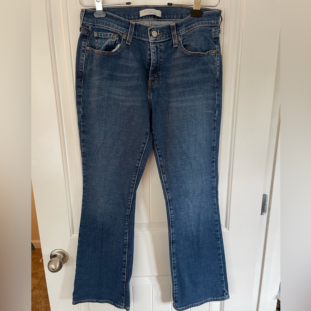 Levi’s bootcut 515 size 10 smoke free home.